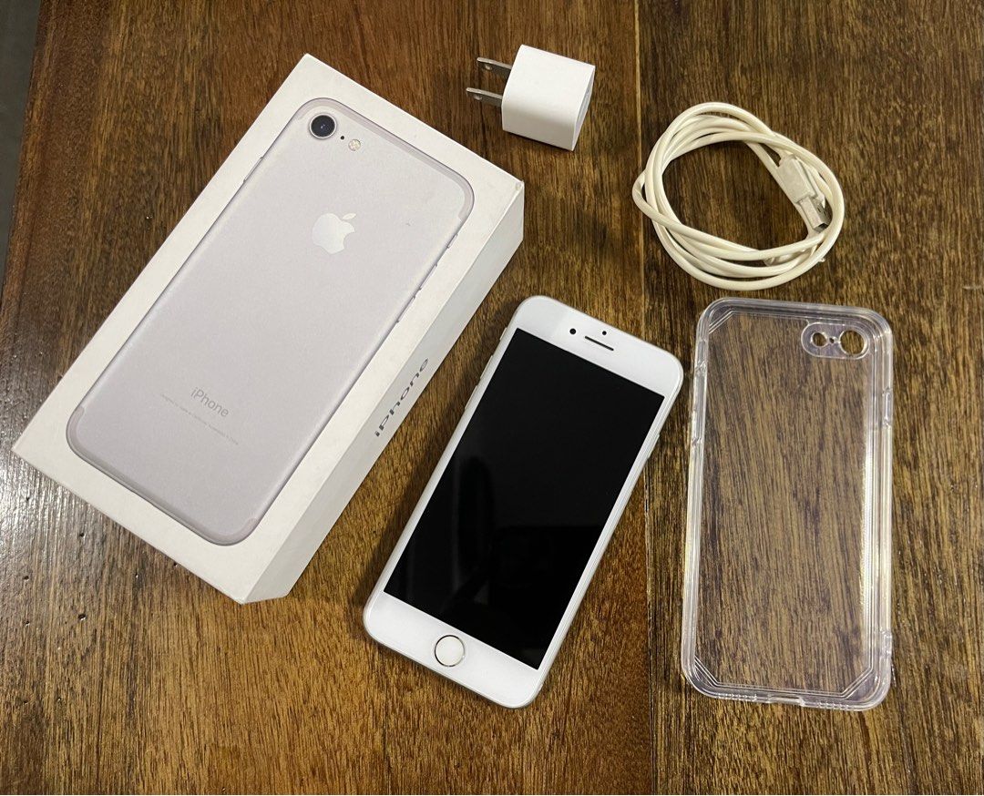 iPhone 7 (128GB) (Category: iPhone 7 Series) located in Manila. Submitted by sccxvph5xk24516 (Listing ID 1281092866, Image 3). Description: Iphone 7 128gb, White (Rush)❗️ ✅ 128gb ✅ W/ box ✅ W/ charger ✅ W/ new clear case ✅ Good condition ✅ Quality Front & Back Cam ✅ Working Touch ID ✅ No iCloud issues ✅ All buttons are working ✅ 100% Battery Health (Replaced) ✅ Globe line ✅ Very Minimal Scratches ✅ Test-All-You-Want ✅ All Original 📍 Open for mee