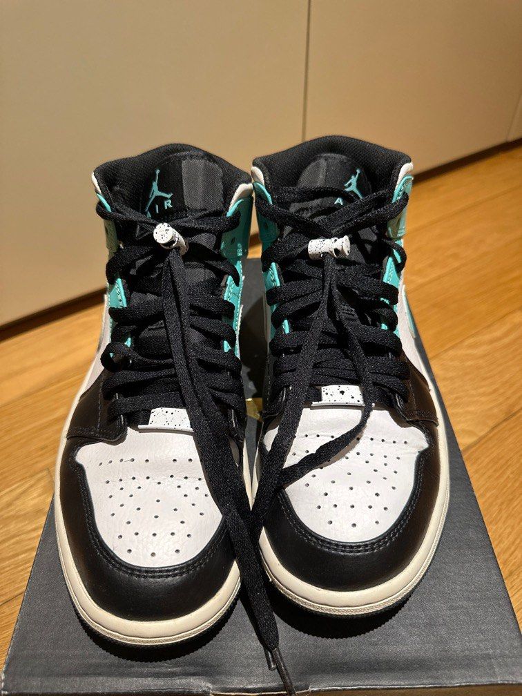 Air jordan 1 hotsell crimson tint green laces
