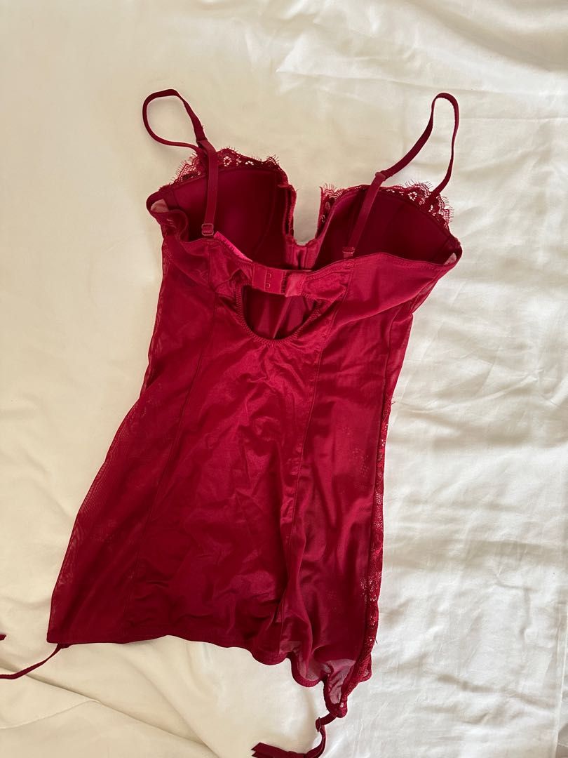 NEW La Senza Sexy Red Shapewear size XS, Women's Fashion, New Undergarments  & Loungewear on Carousell