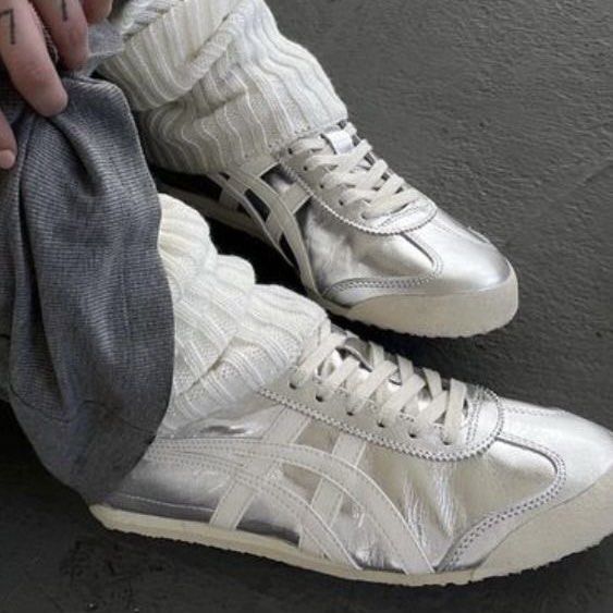 Asics onitsuka tiger mexico 66 silver hotsell