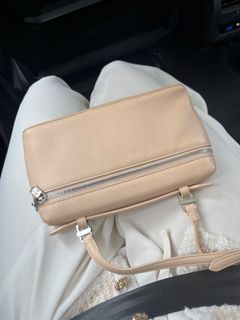 （分類：）位於 。 由 michellec2 提交（商品編號 1281096925，圖片 1）。簡介： 。