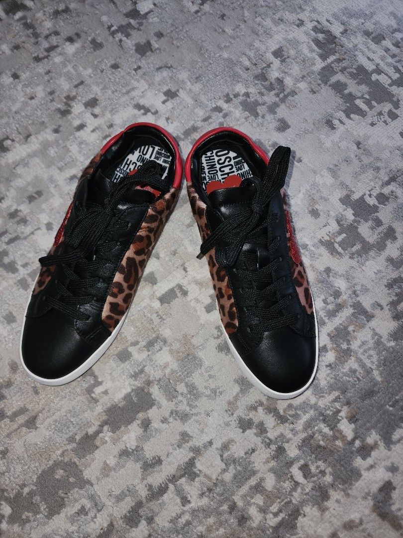 Red moschino outlet sneakers