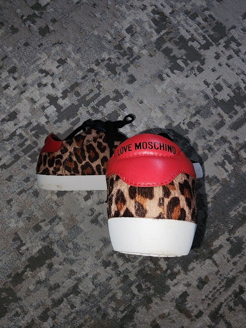 Red moschino shop sneakers