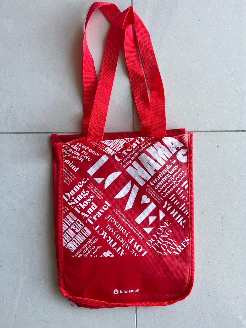 Lululemon shopping tote bag