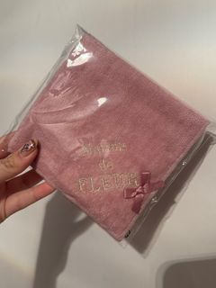 （分類：）位於 。 由 Mercedes.Koko 提交（商品編號 1281156879，圖片 1）。簡介： 。