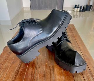 balenciaga men dress shoes