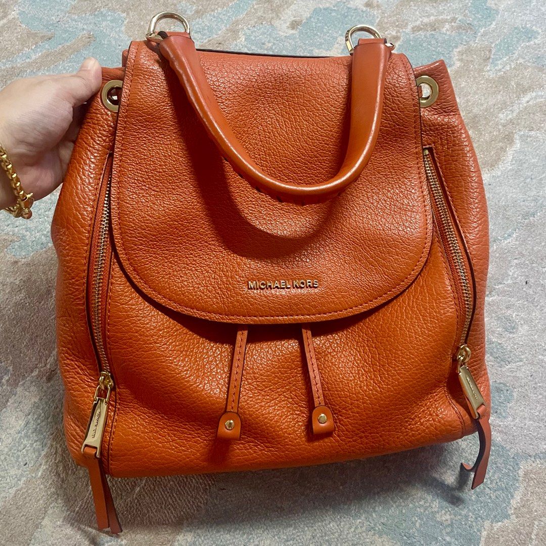Michael kors hot sale convertible backpack