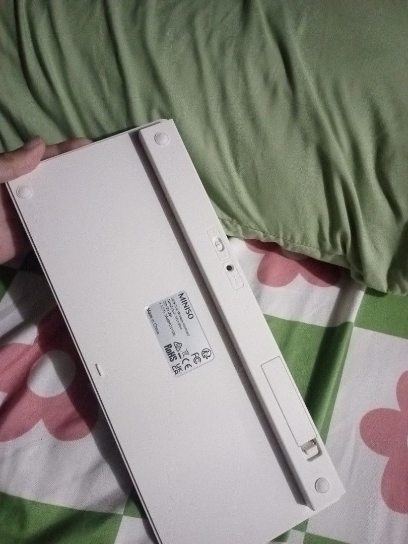 Miniso ultra-thin wireless keyboard (Category: Computer Keyboard) located in Zamboanga. Submitted by dianasuzy (Listing ID 1281088643, Image 3). Description: the keyboard works as good as new. I rarely used this keyboard sa ipad kasi I usually use macbook for typing. (reason for selling) it comes with a free battery the only problem with the keyboard is i lost a keycap but it still works without it. we can do LBC or shoooop-ee for checkout mop: g