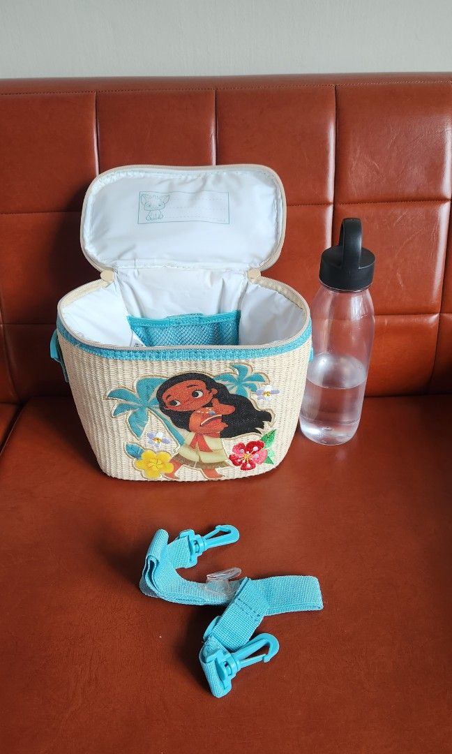 Moana insulated lunch bag Furniture Home Living Kitchenware
