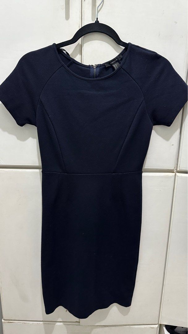 Navy Blue Dress (Forever 21) (Category: Dresses) located in Quezon City. Submitted by dsbasket (Listing ID 1281020035, Image 1). Description: .