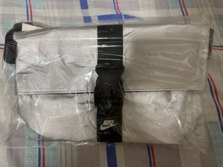 （分類：）位於 。 由 kcw8899 提交（商品編號 1281168348，圖片 1）。簡介： 。