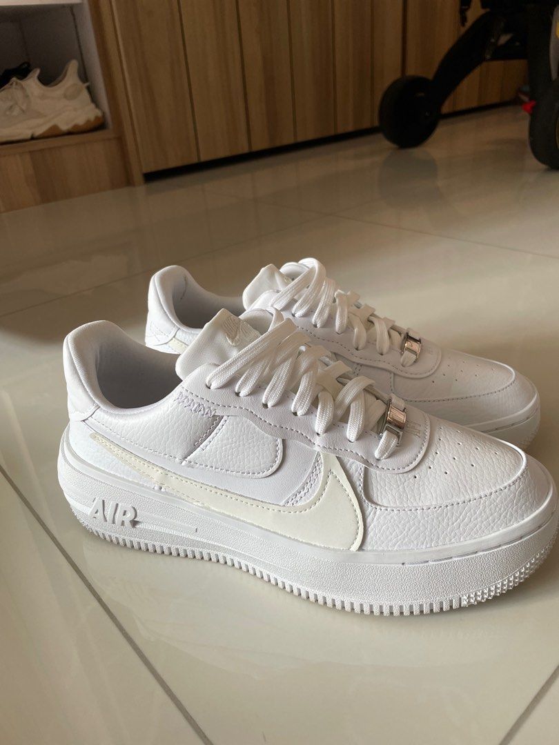 Nike Air Force 1 PLT.AF.ORM Women s Fashion Footwear Sneakers