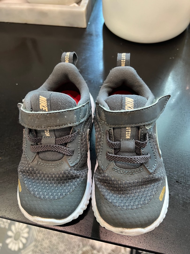 Nike silver baby outlet