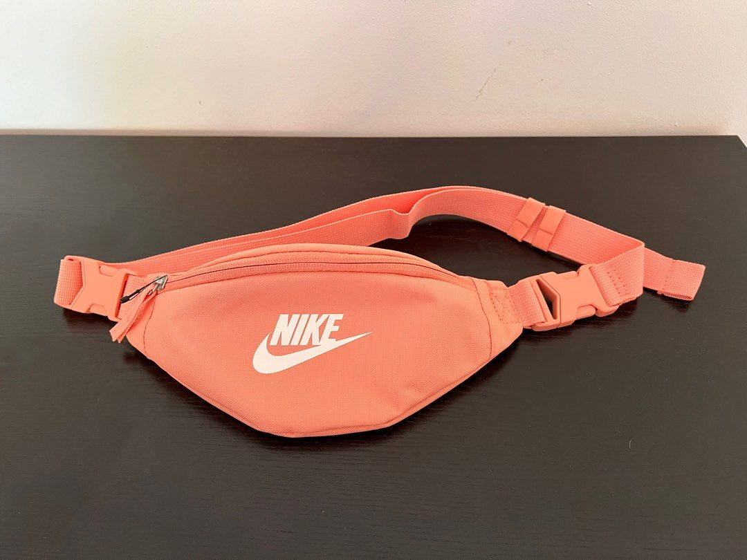 Cheap nike deals bum bags