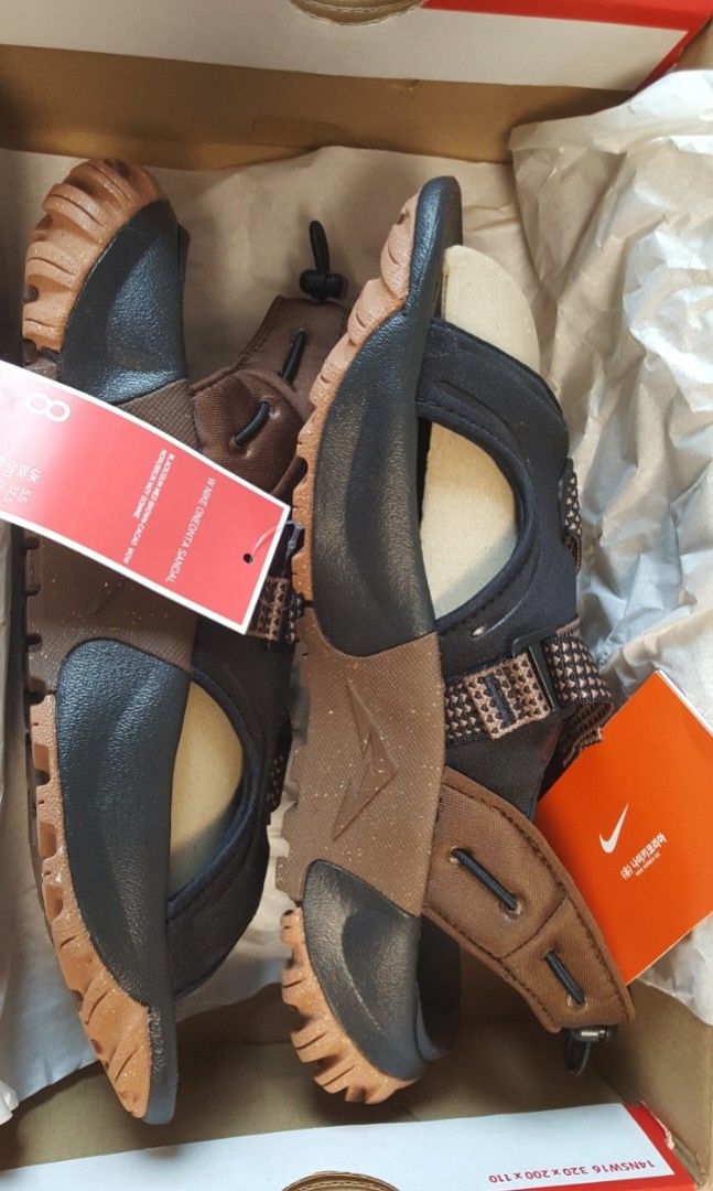 Nike Oneonta Sandals Women's (Category: Flats & Sandals) located in Calamba. Submitted by celsius_413 (Listing ID 1280363897, Image 2). Description: Original on hand Nike Oneonta Sandals women's Available sizes: Black size 8 Black brown 8 Galing po siyang Nike outlet sa S.Korea 🤗 Brand new and with box. Thank you MOP: GCASH.