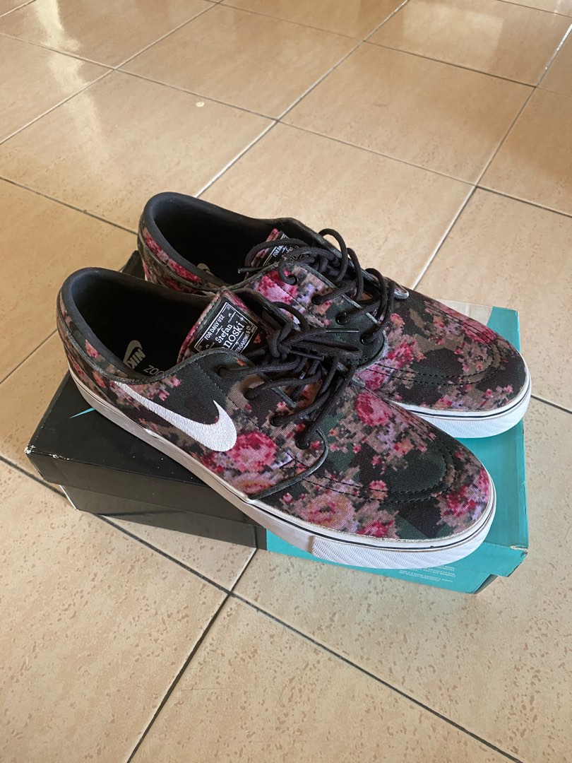 Nike sb janoski sales floral