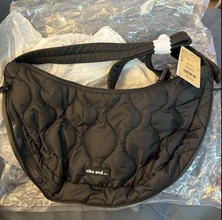 （分類：）位於 。 由 chm2821 提交（商品編號 1281128952，圖片 1）。簡介： 。