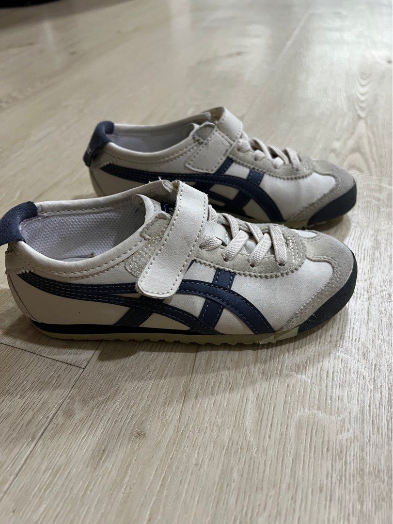 Onitsuka Tiger (Category: Sneakers) located in Singapore. Submitted by rayqin (Listing ID 1281005155, Image 1). Description: Kids size US11 Refer to photo for more details.