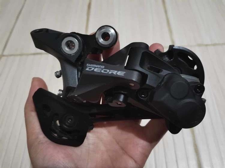 Deore m5120 hotsell rear derailleur