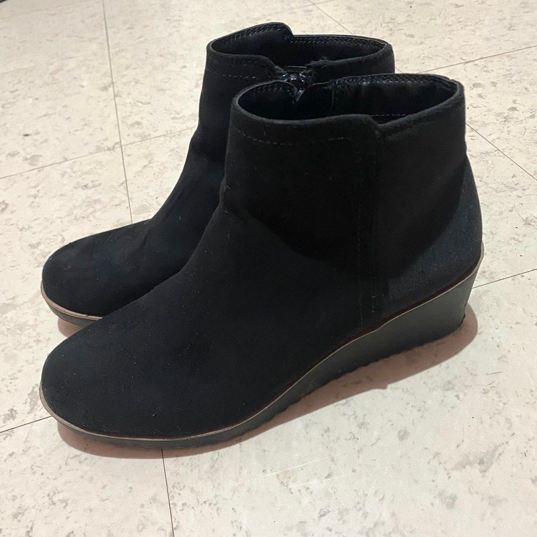 Payless 2024 wedge booties