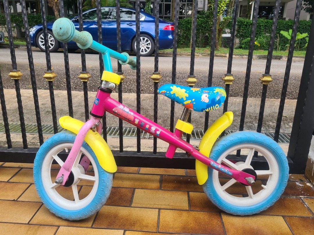 12 inch peppa pig streamlined balance bike