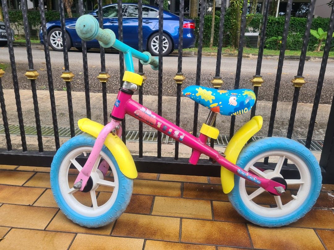 Peppa pig balance bike smyths 2025