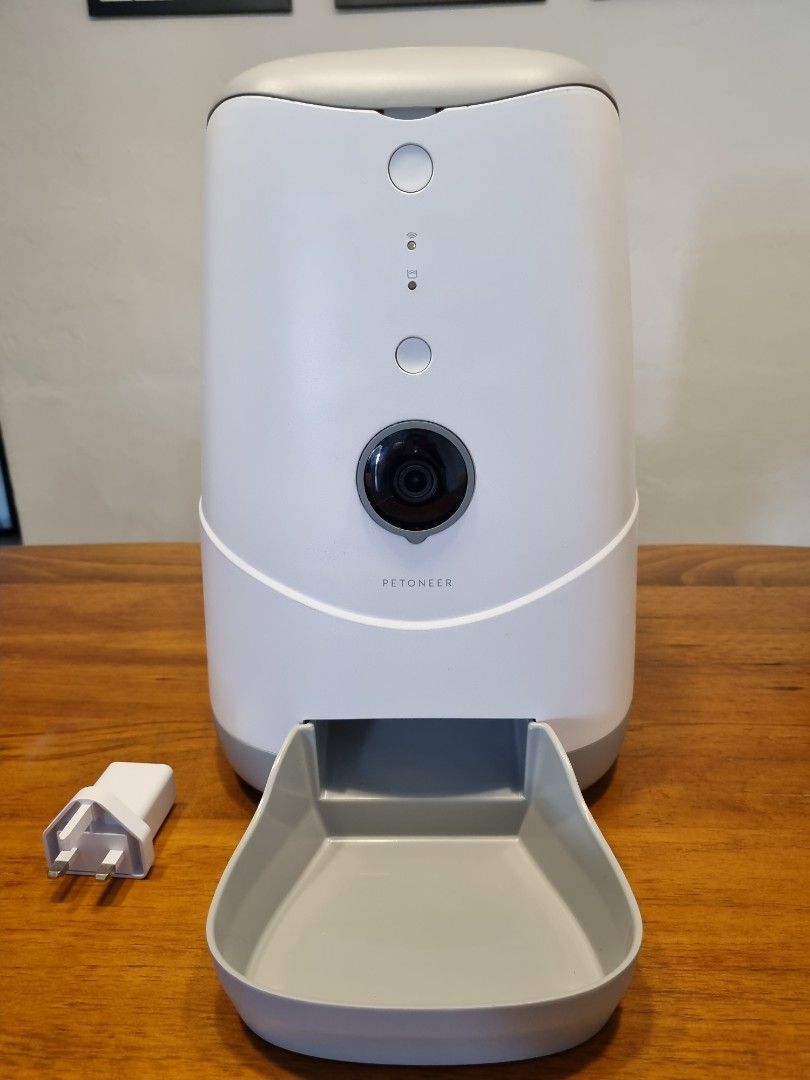 Petoneer Auto Pet Feeder w CCTV Pet Supplies Homes Other Pet