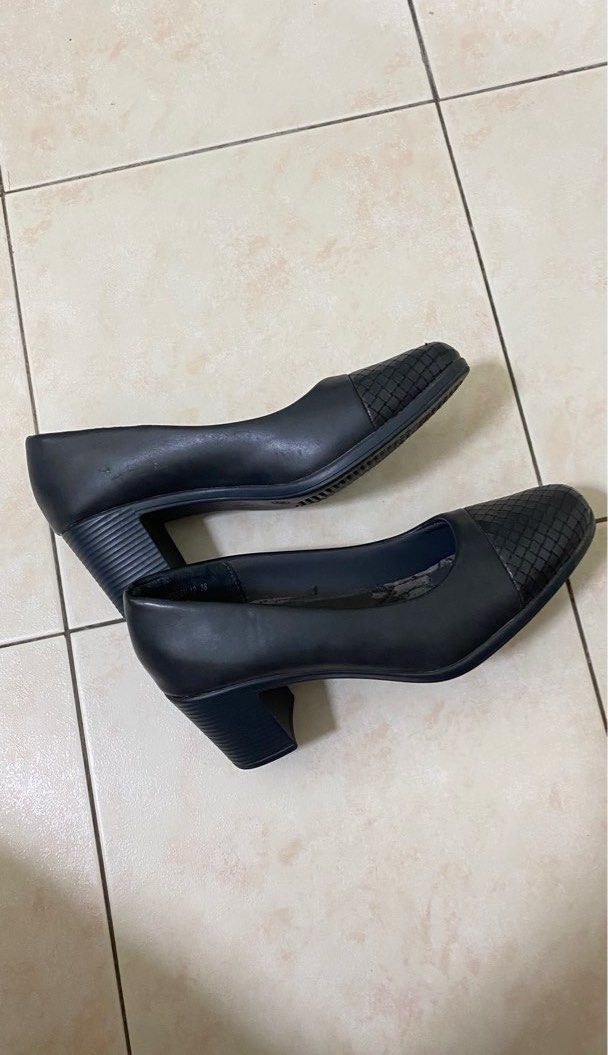 Dark grey court shoes new arrivals