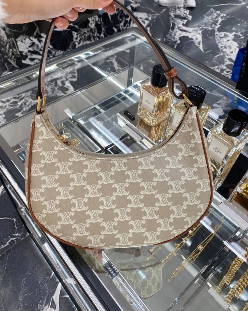 Pre order celine ava (Category: Luxury Bags & Wallets) located in Las Pinas. Submitted by glamdustph (Listing ID 1281094632, Image 1). Description: STAFF SALE 💯 Authentic from eu at least 30k dp 3-4 weeks eda via air cargo plus loc sf Thank you.