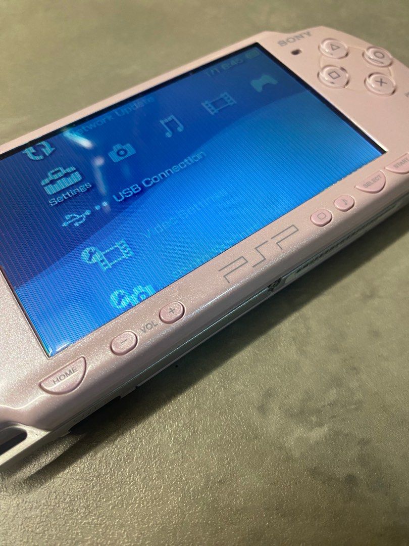 PSP 2000 (PINK) (LIMITED EDITION) (RARE) (MODDED), Video Gaming, Video ...