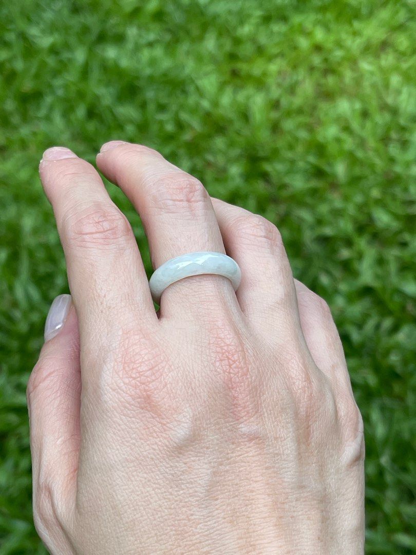 White jade ring band shop