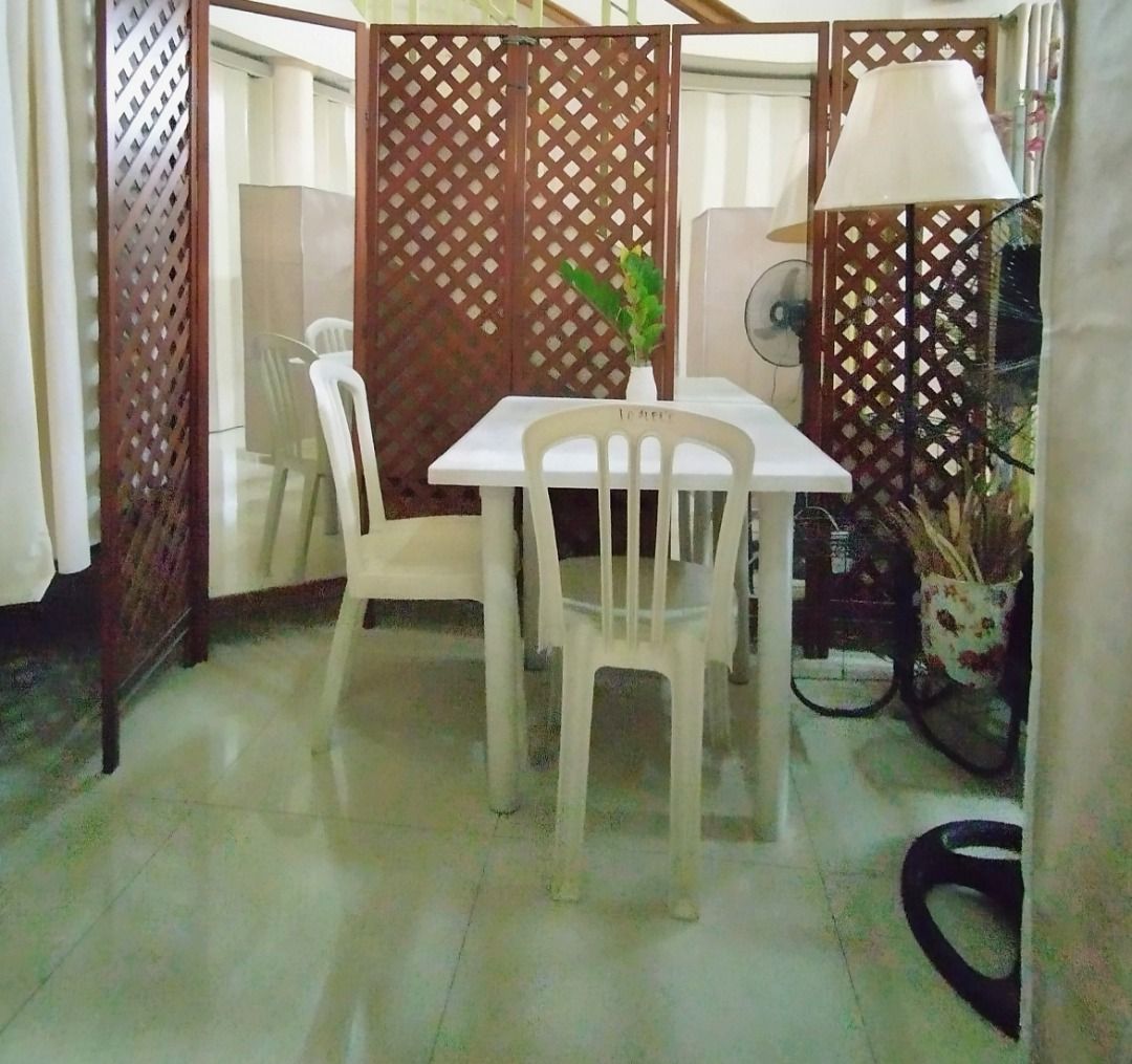 Room For Rent Working Professional Ladies Only Near Sm Southmall Almanza Uno Las Pinas City 0362