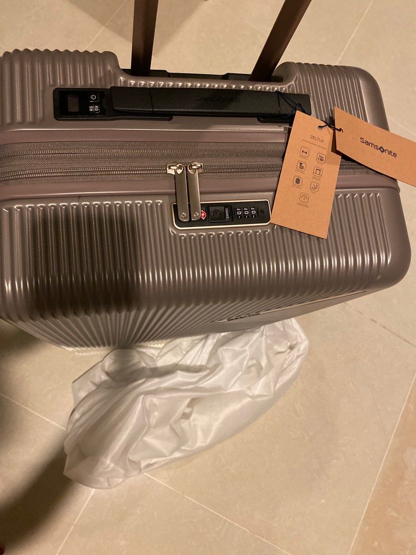 Samsonite champagne top