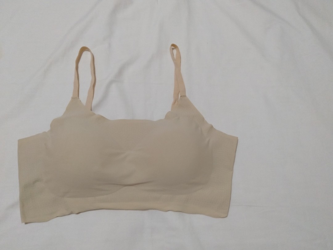 SUPER SALE! VINCE CAMUTO Seamless Bra tan/beige/cream