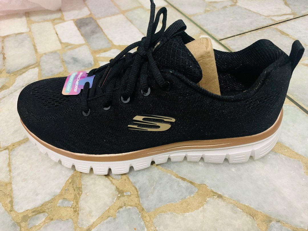 Gambar clearance sepatu skechers