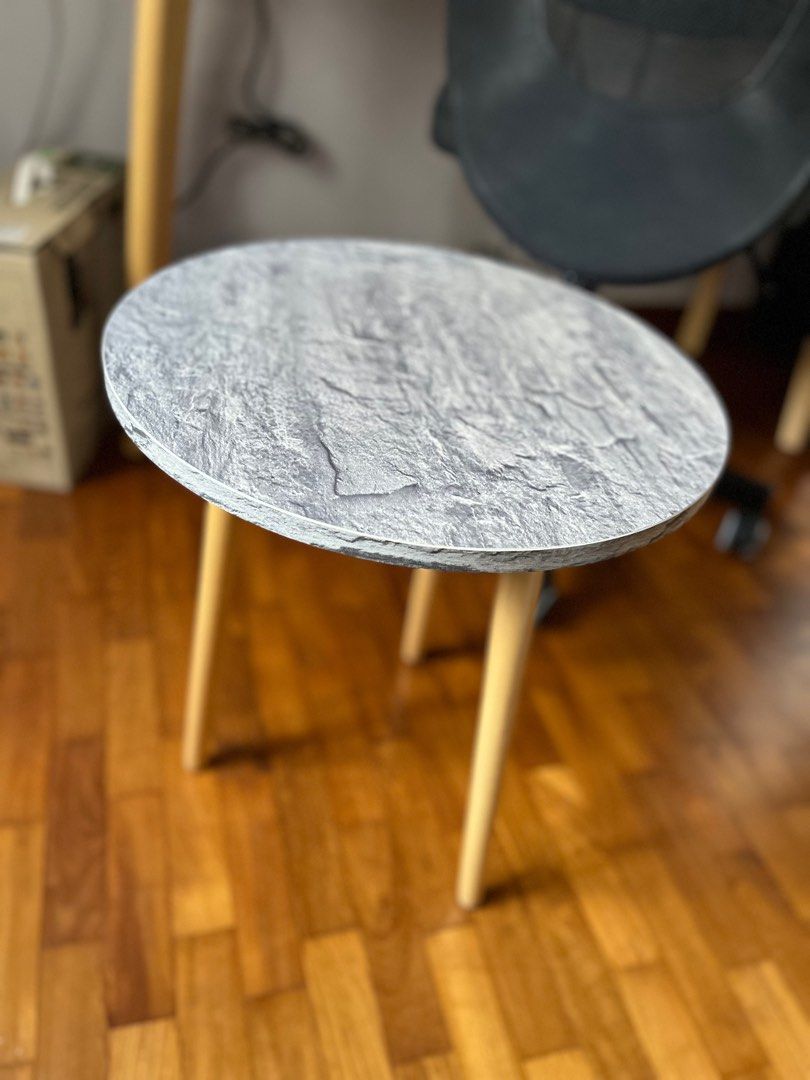 Side table (Category: Tables & Sets) located in Singapore. Submitted by little.miss (Listing ID 1281089026, Image 3). Description: - Small side table - Great for your drink beside the sofa - Lightly used, in good condition.