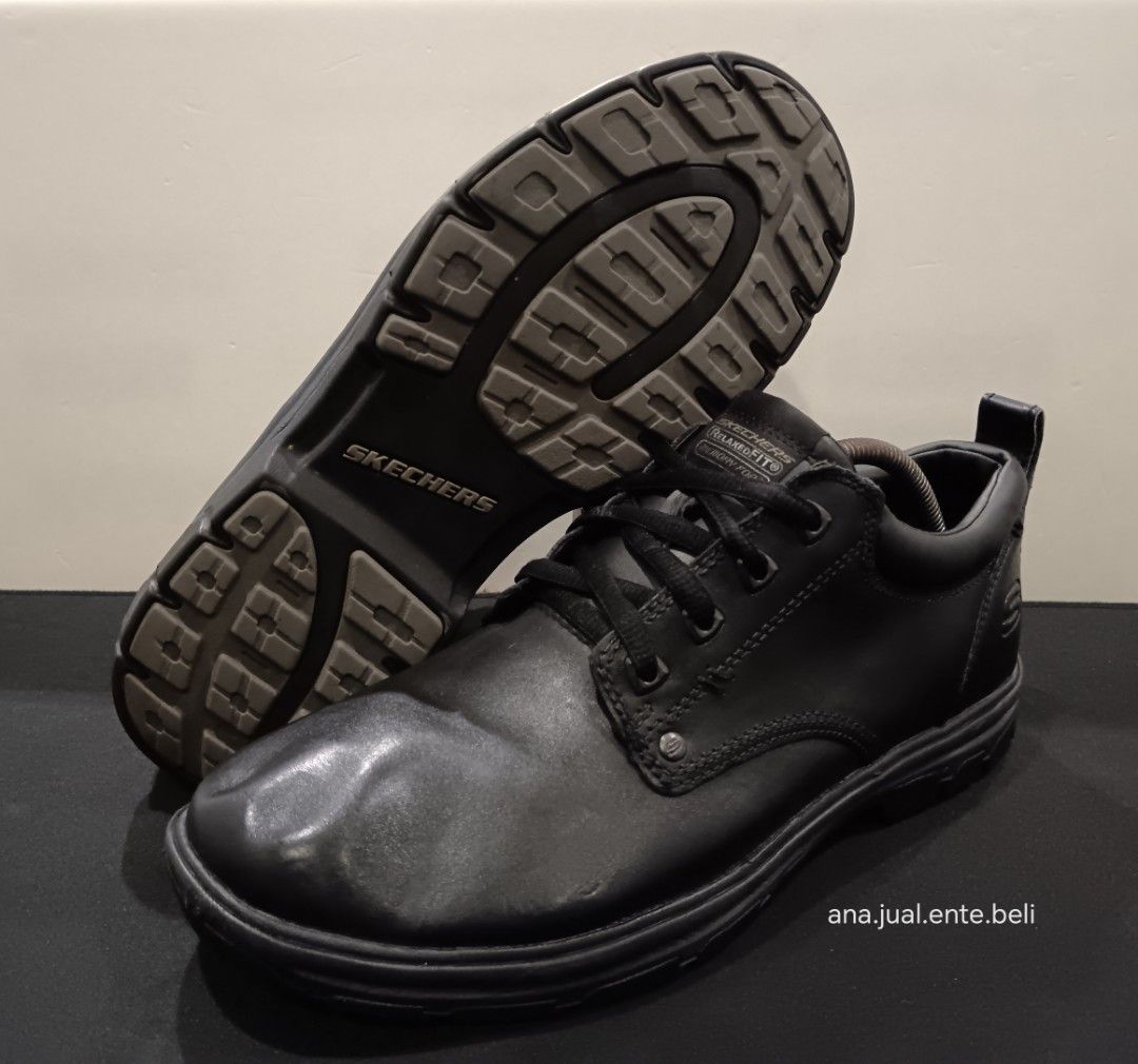 Skechers relaxed fit rilar oxford top