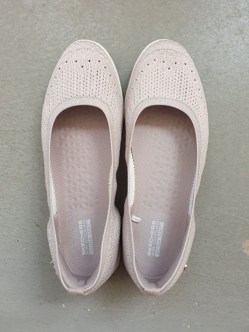 Walking shoes for women sketchers store