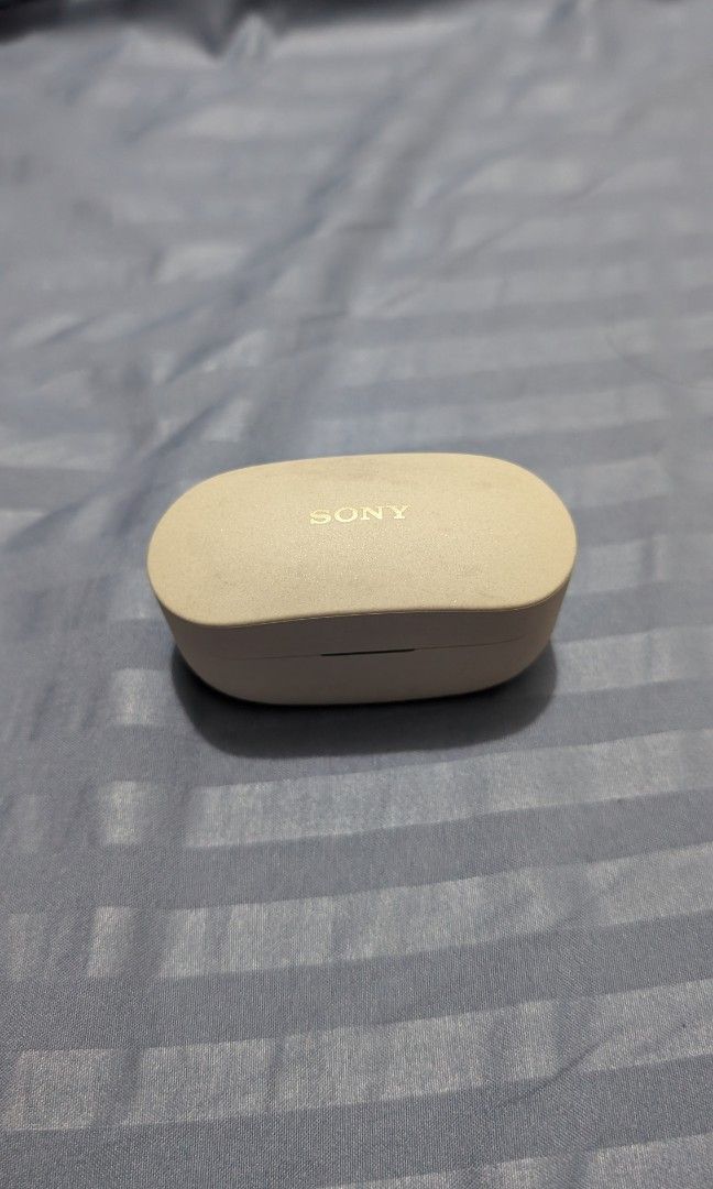 Sony WF-1000XM4 (Category: Headphones & Headsets) located in Calamba. Submitted by witmuds (Listing ID 1281205053, Image 3). Description: Rarely used No issues No more packaging.