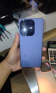 Spark 10 pro . 5900 only  3mons old magpapalit na po ng iphone