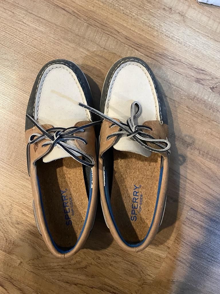Sperry spider top