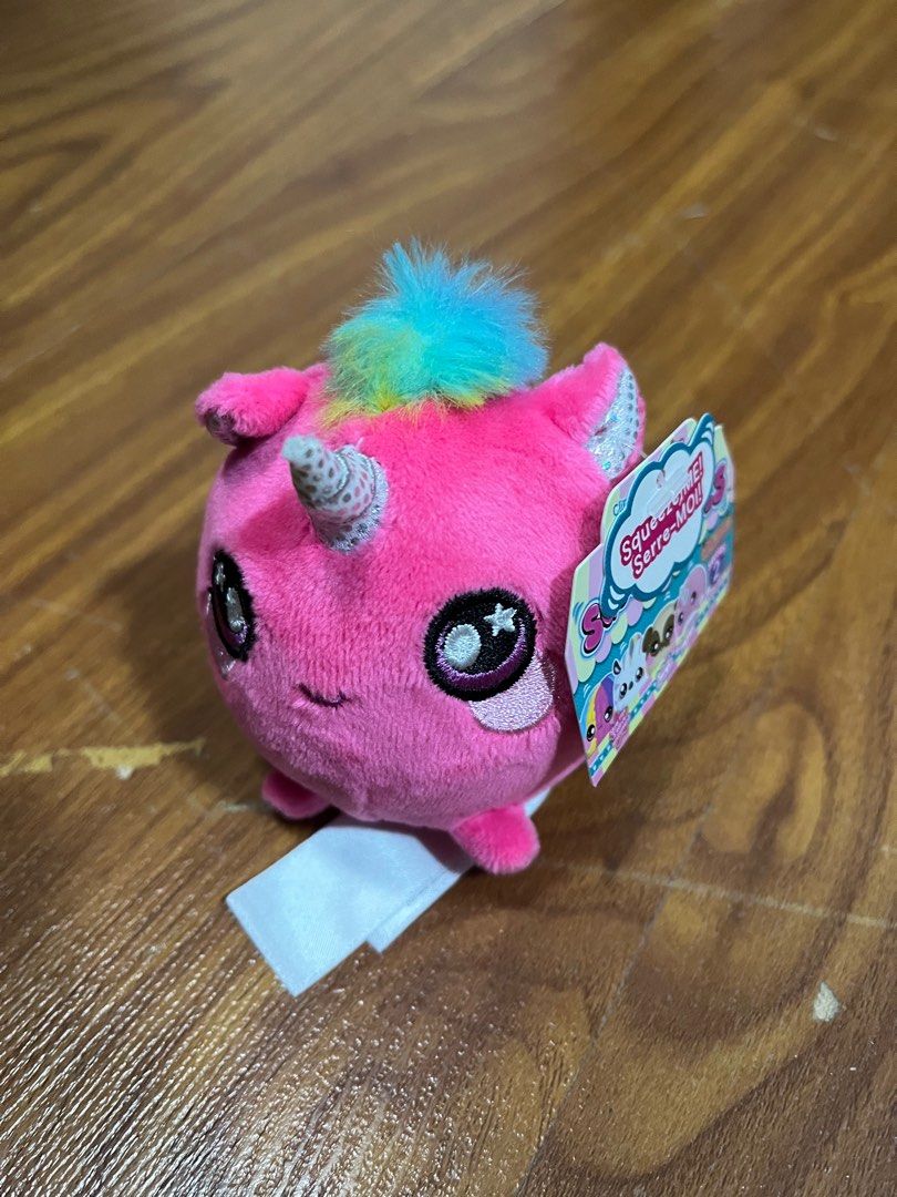 Squeezamals Scented Pink Unicorn Keychain, Hobbies & Toys, Toys & Games