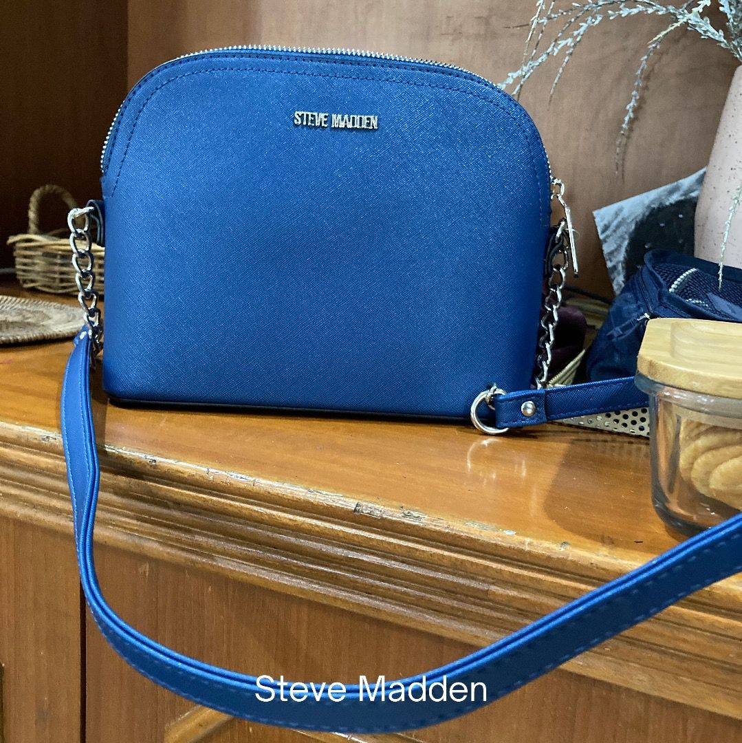 Steve madden dome crossbody deals