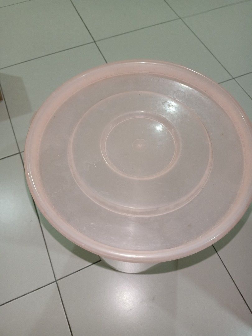 Storage container (Category: Storage Boxes & Baskets) located in Shah Alam. Submitted by chiic123 (Listing ID 1281174239, Image 2). Description: Storage container 36 cm height with 24 cm diameter..