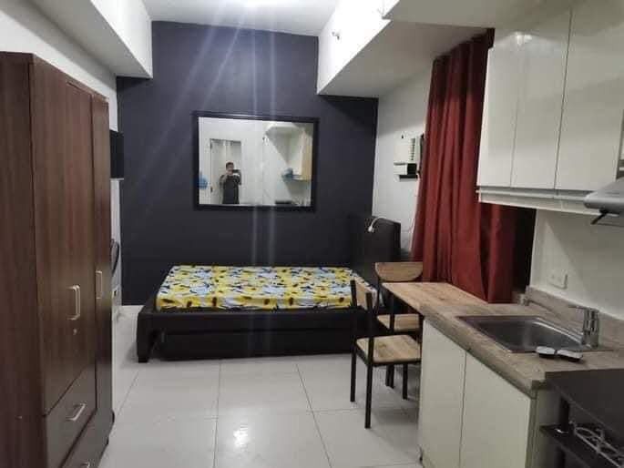 Studio Unit FOR SALE at KL Tower Legazpi Village Makati For Lease