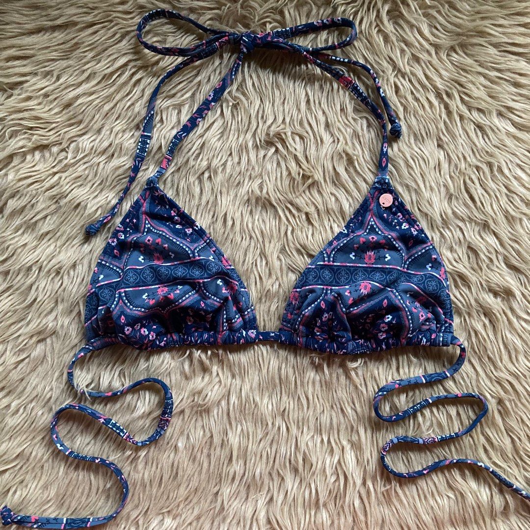 SUPER SALE! ROXY Sun Surf Tiki Tri Bikini Top, Women's Fashion