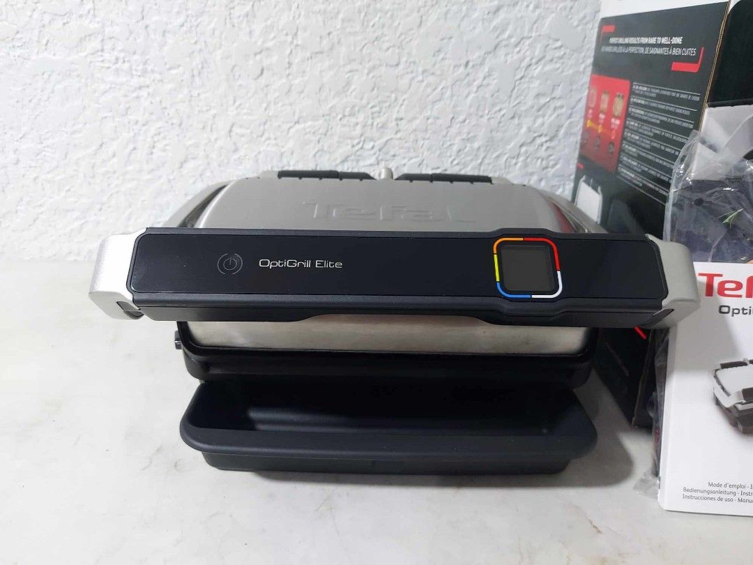 Tefal Opti Grill Elite (Category: BBQ, Grills & Hotpots) located in Taytay. Submitted by mikz_1303 (Listing ID 1281102911, Image 2). Description: Tefal Opti Grill Elite 📌With Box and Manual 📌220V 📌Php 6,500 📌Issue plate have sign of usage!!!! 📌Good Working Condition.