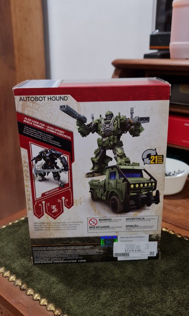 Transformers (Category: Toy Figures) located in Singapore. Submitted by anthony5225 (Listing ID 1281025294, Image 2). Description: up for sale is a BNIB Autobot Hound ...Transformer . Bought from mercedes benz boutique. self collect . price reduced for quick sale . Tks for viewing.