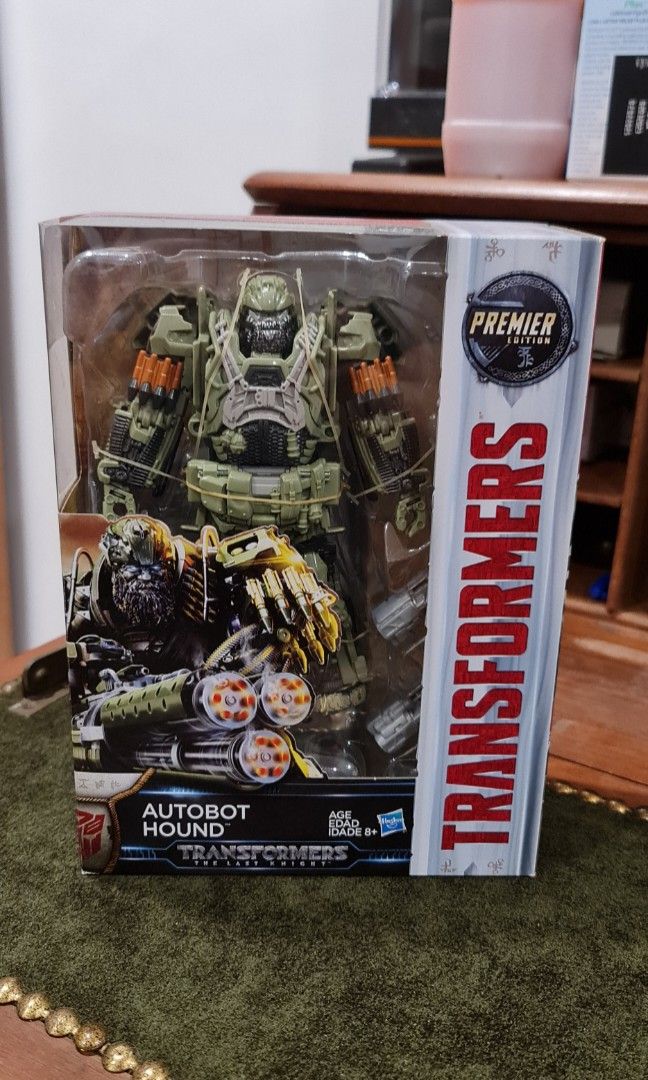 Transformers (Category: Toy Figures) located in Singapore. Submitted by anthony5225 (Listing ID 1281025294, Image 5). Description: up for sale is a BNIB Autobot Hound ...Transformer . Bought from mercedes benz boutique. self collect . price reduced for quick sale . Tks for viewing.