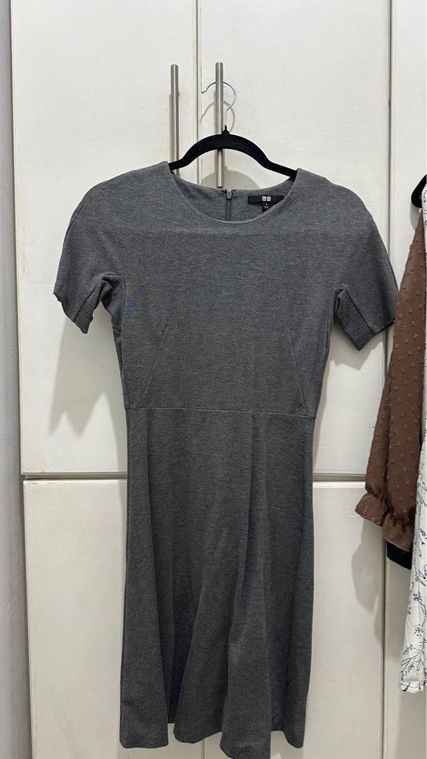 Uniqlo Gray Dress (Category: Dresses) located in Quezon City. Submitted by dsbasket (Listing ID 1281022469, Image 1). Description: .